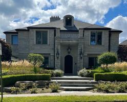 371 LAKE SHORE RD
