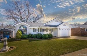 11939 GREENBRIAR Drive