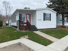 246 Shoreline Drive West
