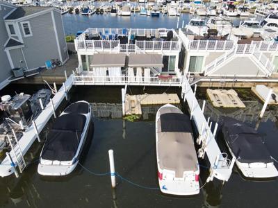 8 Harbor Isle Drive