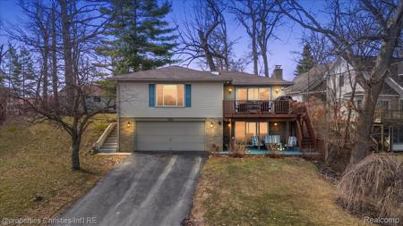 5832 Glen Echo Drive