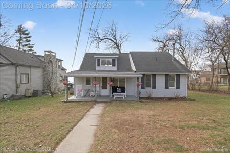 636 Thompson Lake Avenue