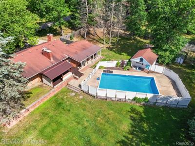 2939 Shirley Street