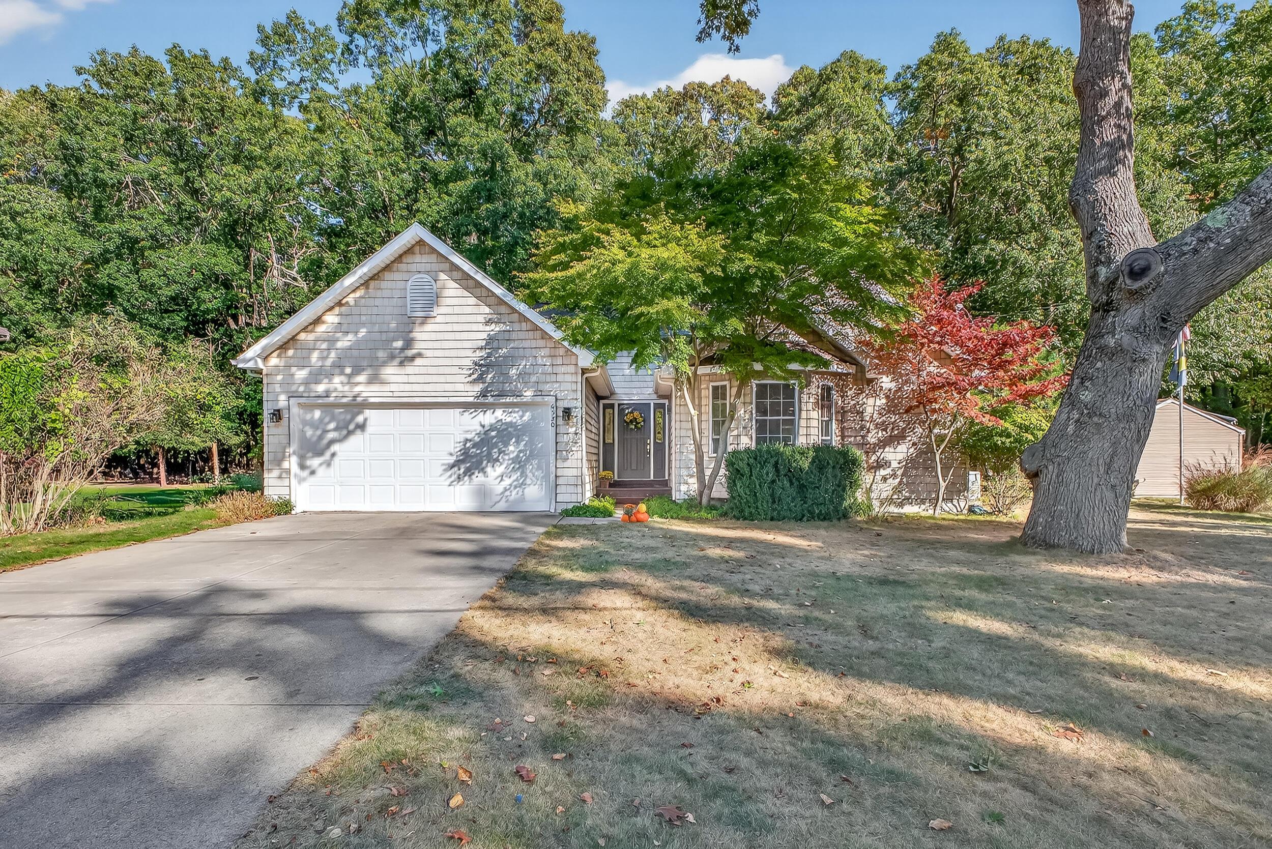 Image 1: 8_6520 indian point-8