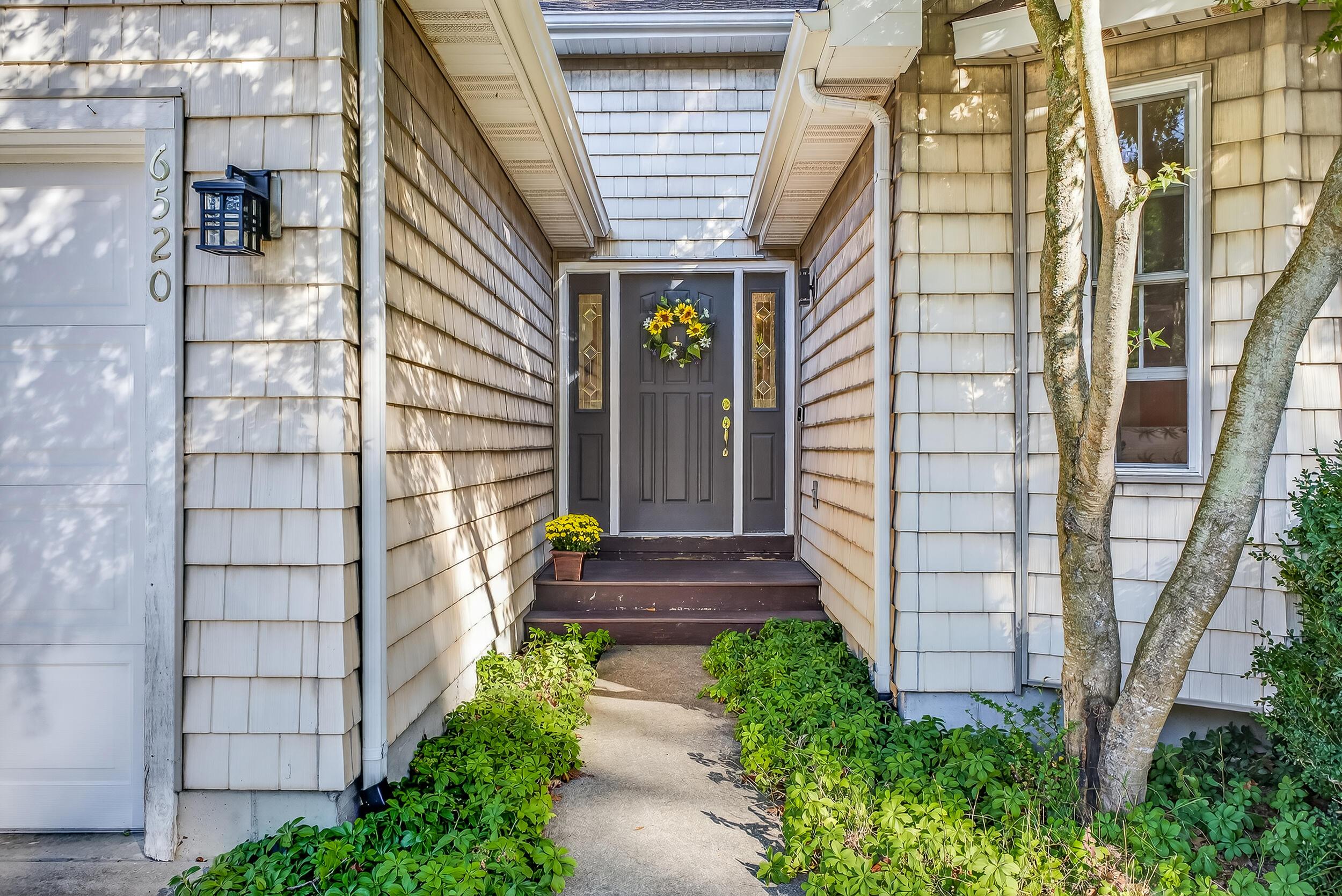 Image 3: 12_6520 indian point-11