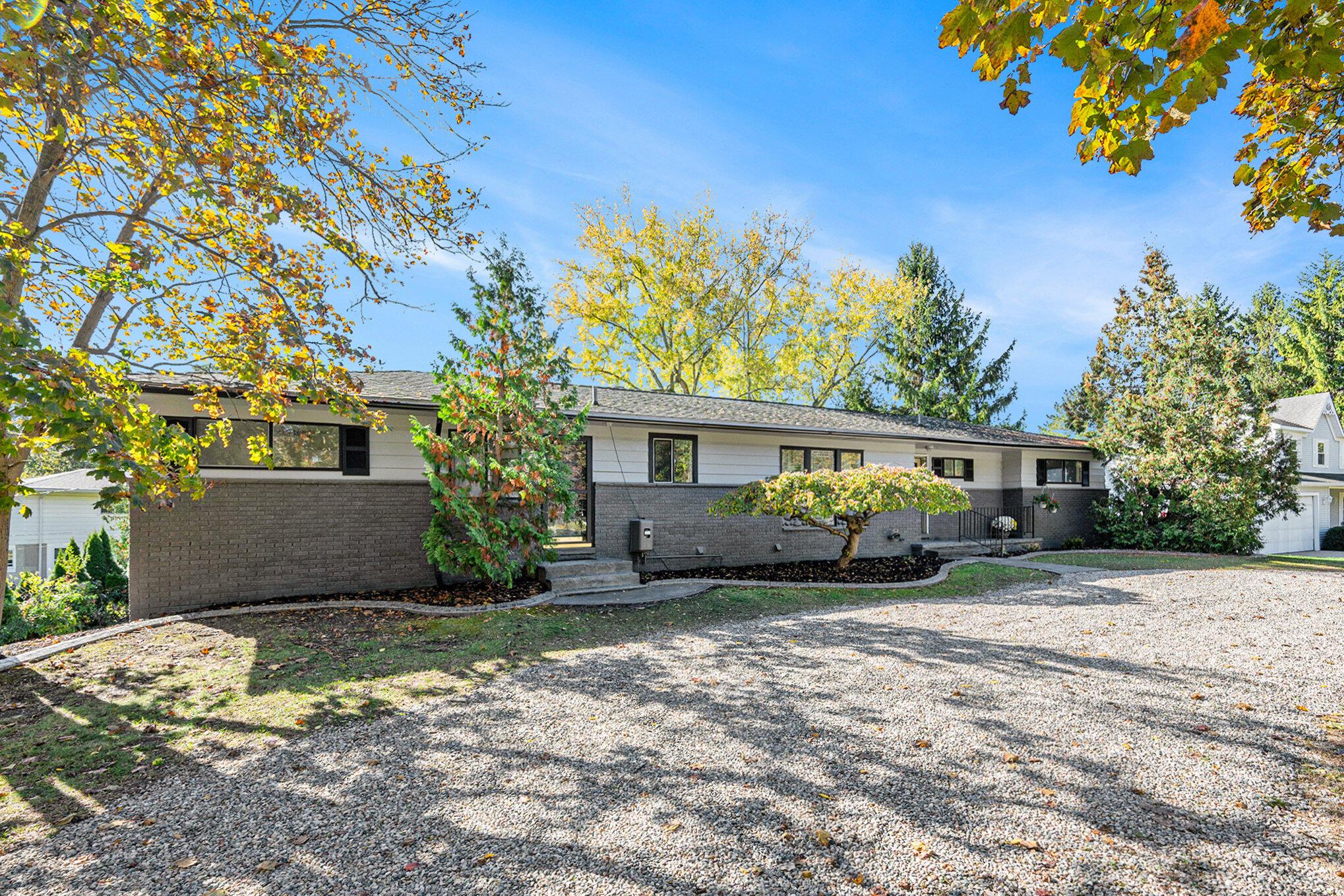 Image 4: 004_file_158