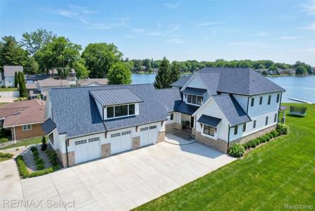 2208 Grove Park Road
