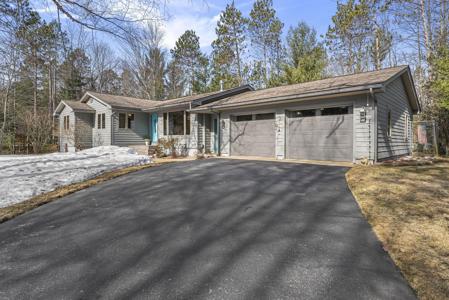 793 W Long Lake Road