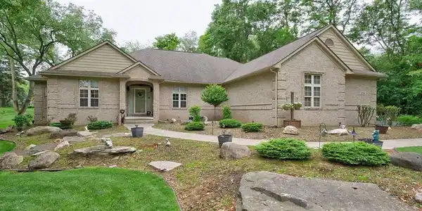 1712 Wood Trail