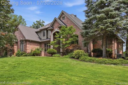 3380 SUTTON Lane