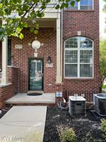 425 OLD PINE WAY