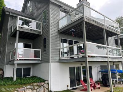 102 HAWKRIDGE Drive