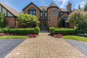 2855 CHESTNUT RUN Drive