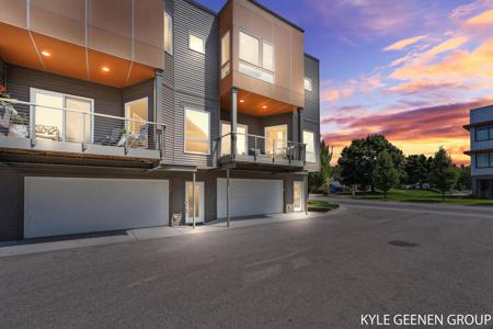 381 Macatawa Park
