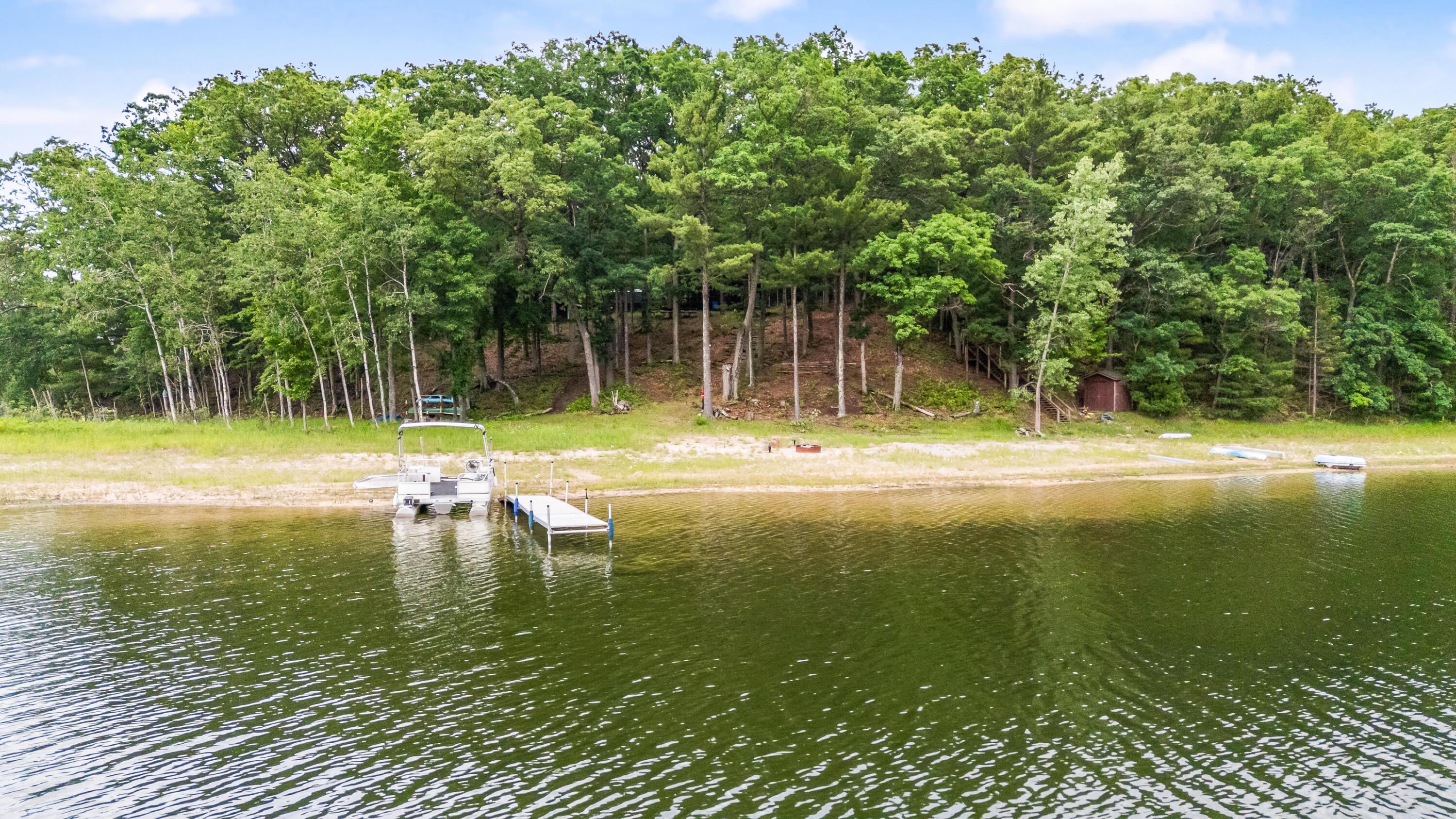Image 2: 9279-SThreeLakesLane-Baldwin-38