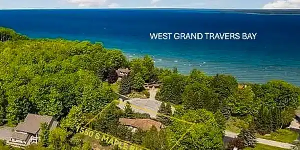 1550 S Maple Bluffs Court