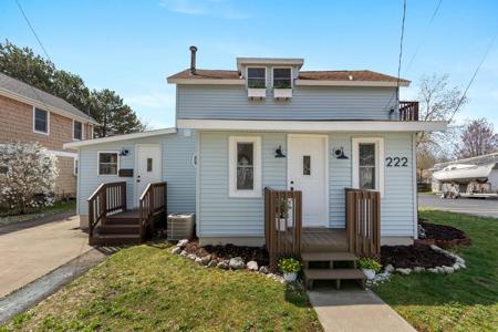 222 Oak Street
