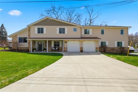 3389 Shawnee Lane