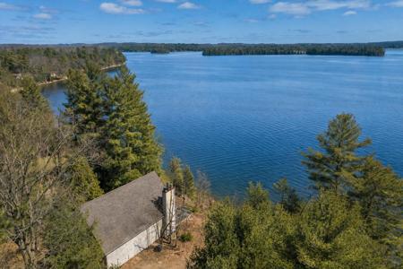 2414 Lake Drive