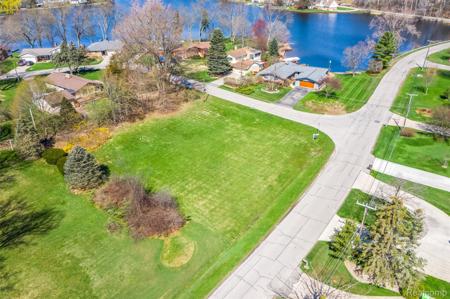 Lot 70 Biscayne Drive