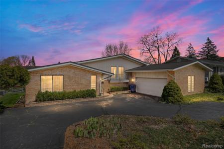 3036 Shawnee Lane
