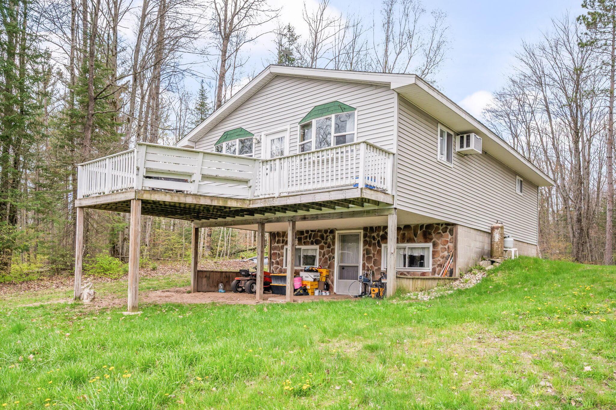 Image 1: 27-web-or-mls-9928-ShadyLane-ReedCity-27