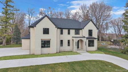 4546 Niagara Lane
