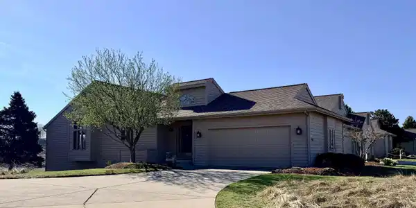 1554 E Harbour Towne Circle