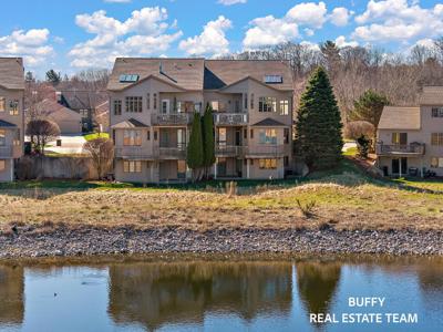 1671 E Harbour Towne Circle