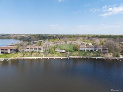 1680 Cliffs Landing