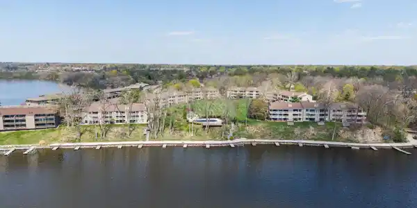1680 Cliffs Landing