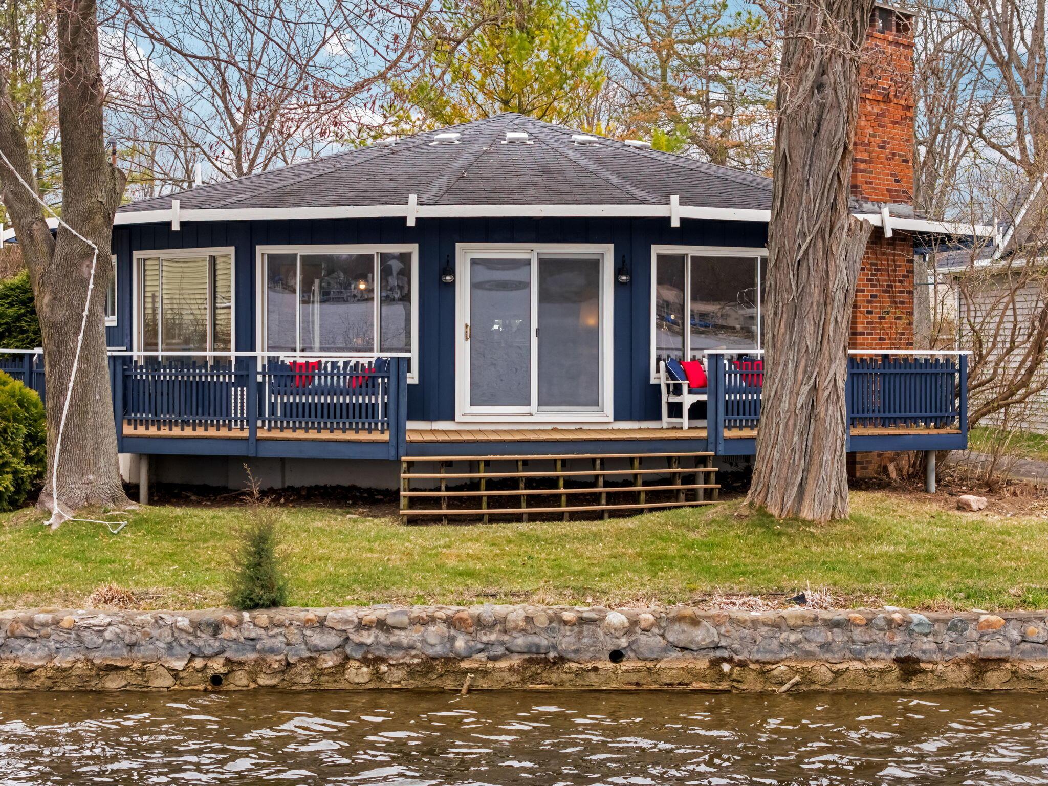 Image 2: 3-web-or-mls-DJI_20260401122744_0653_D