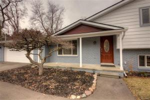 2716 WARNER DR Drive