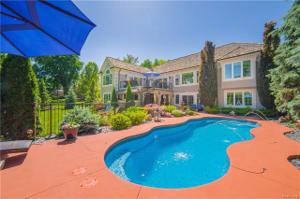 5355 Bristol Parke