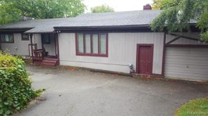 1070 WYMAN Drive