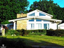 2226 River Rd.