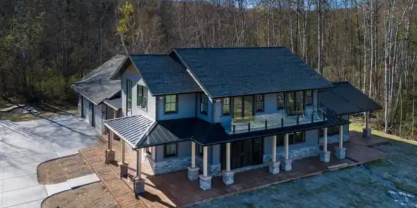 4584 S West Bay Shore