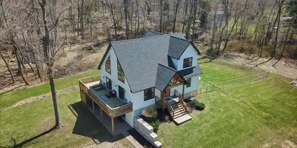 3024 Quarry Road