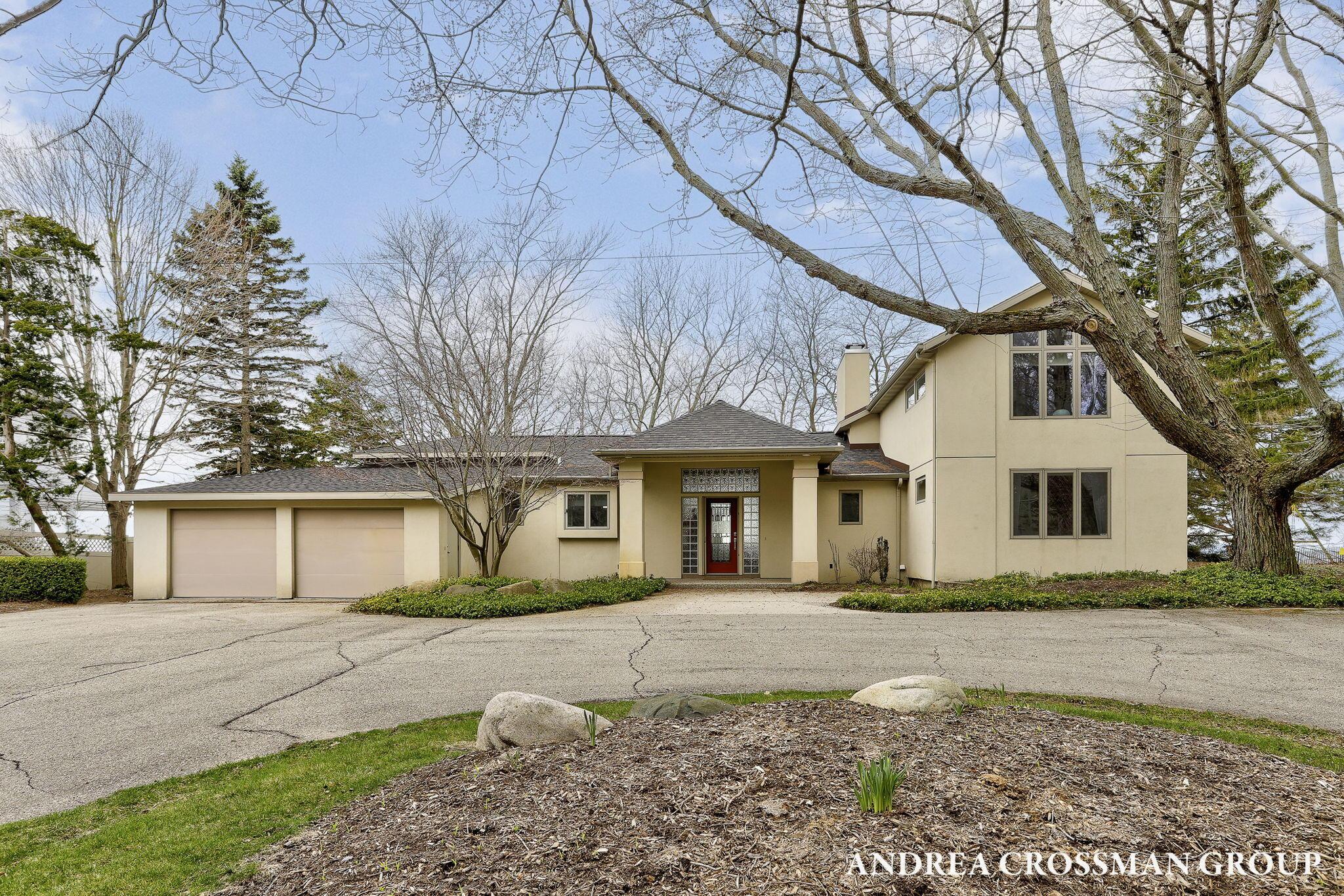 Image 1: 93-web-or-mls-6129-lakeshore-ave