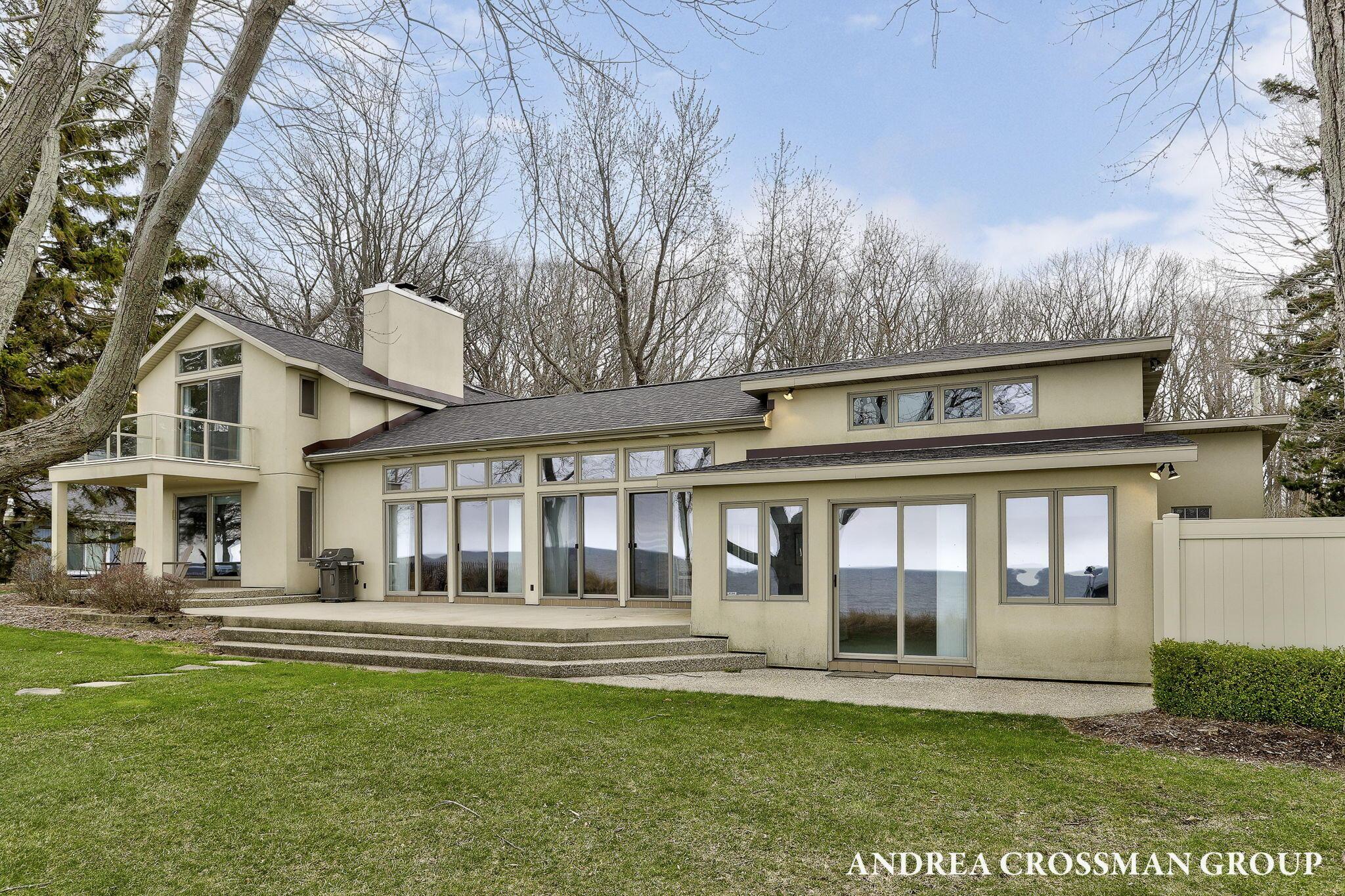 Image 3: 99-web-or-mls-6129-lakeshore-ave