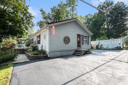 6859 Paradise Park