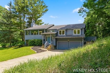 2135 Lakeridge Drive