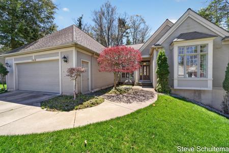 1949 Forest Glen Drive