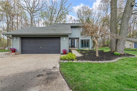 961 Cedar Oaks Trail