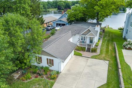 10470 King Road