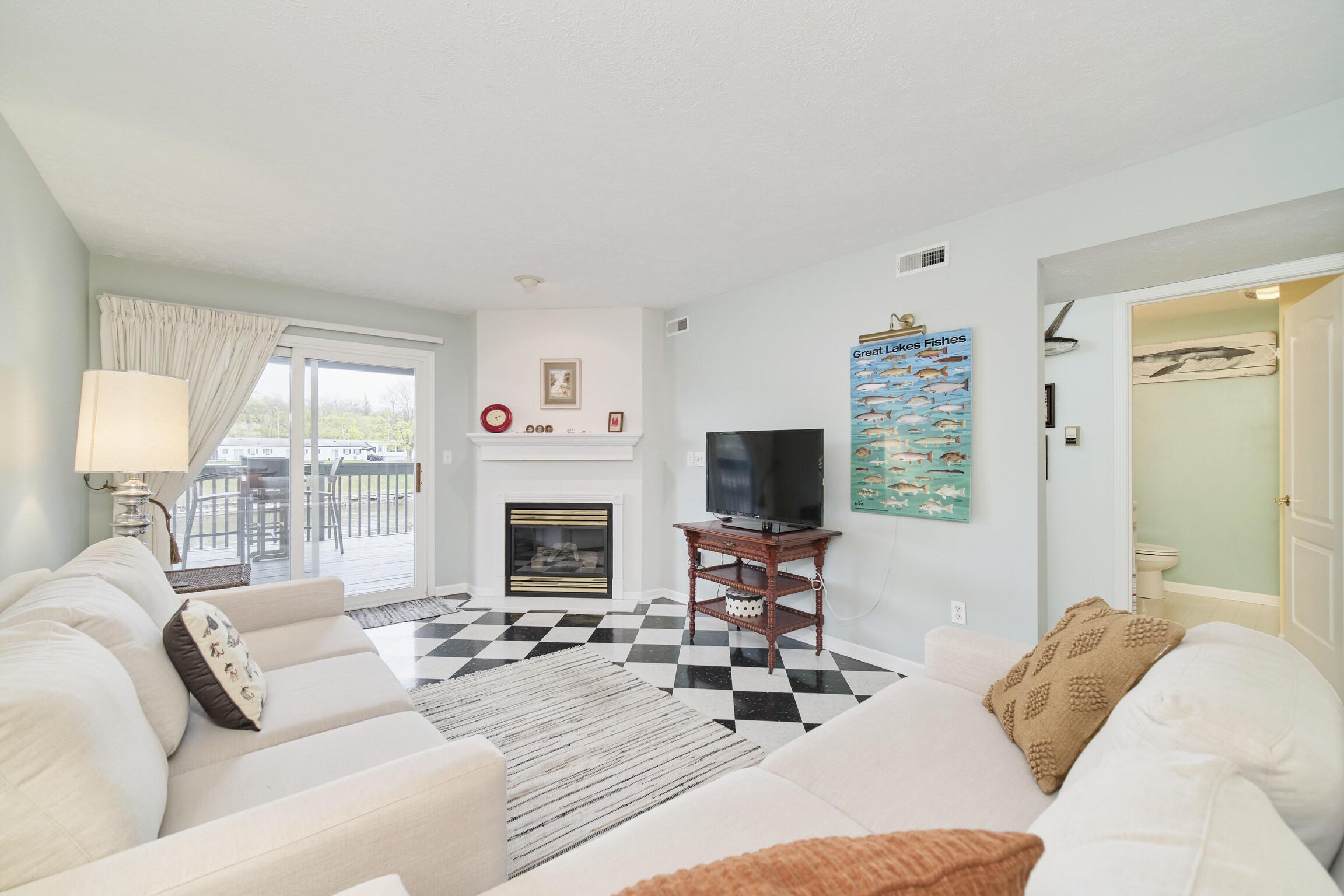 Image 4: 315_5th_Ave_unit_17-13