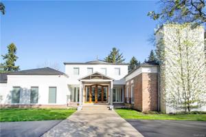 5635 WING LAKE Road