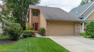 1240 LARCH PL