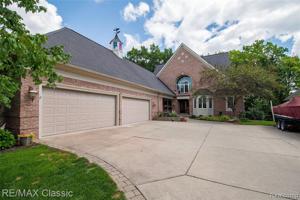 3345 LAKEWOOD SHORES DR