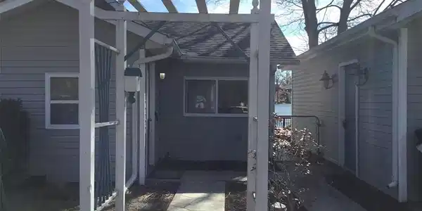 406 SHOREWOOD Court